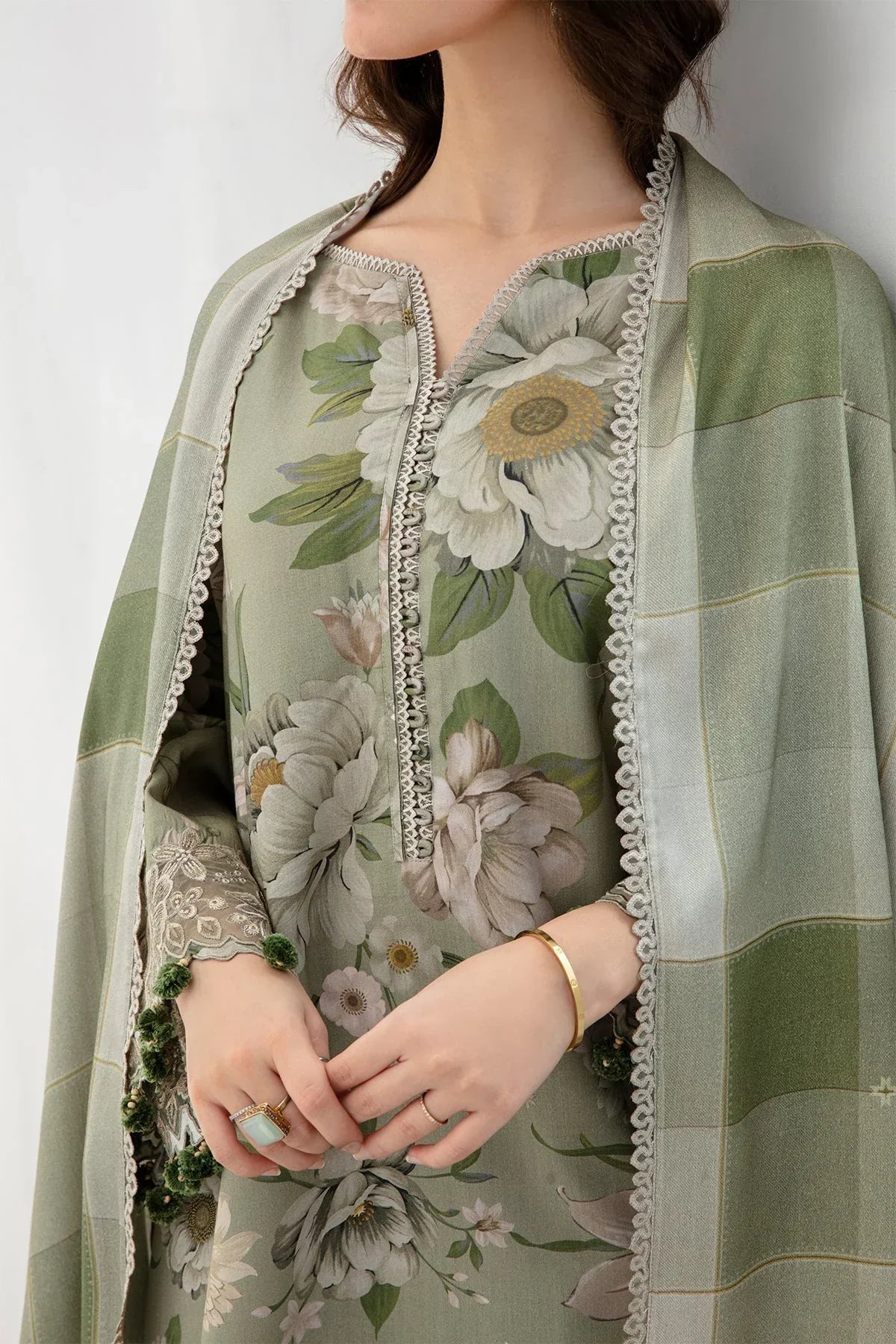 KARANDI 3PC PRINTED SHIRT WITH KARANDI PRINTED DUAPTTA AND TROUSER-801